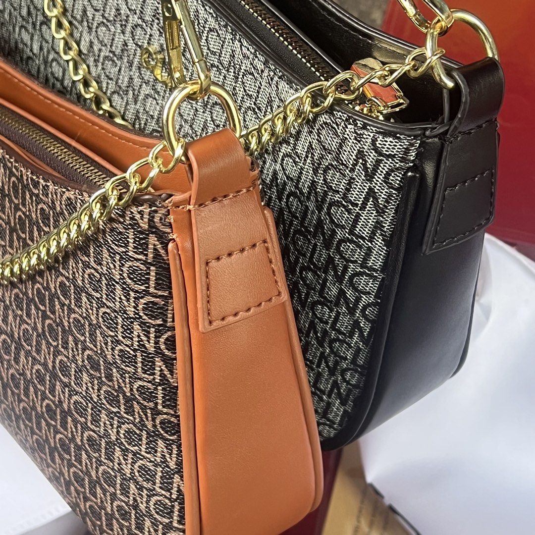 CLN KILI BAG WITH MAGNETIC BOX (Category: Shoulder Bags) located in Caloocan City. Submitted by urbanpouch (Listing ID 1465227481, Image 3). Description: brandnew with box.