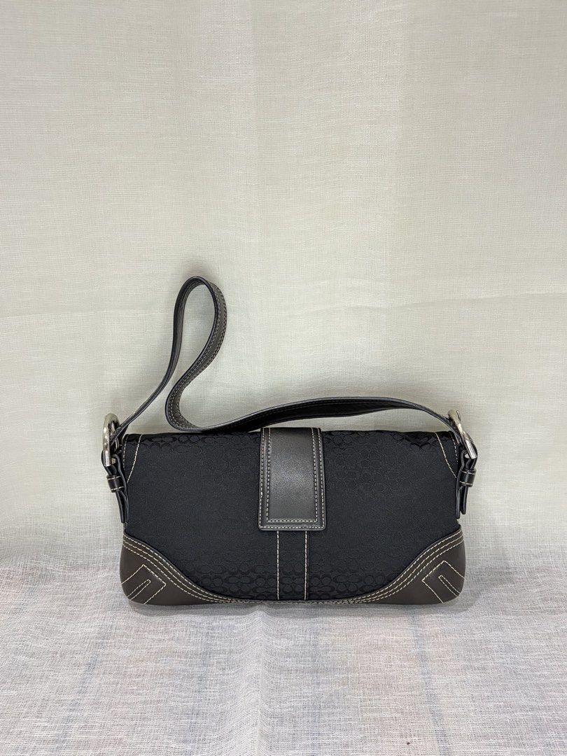 Coach Baguette Soho (Category: Luxury Bags & Wallets) located in Laoac. Submitted by canvasandleatherbyaliii (Listing ID 1465309102, Image 2). Description: Rank SA - Like New Condition .