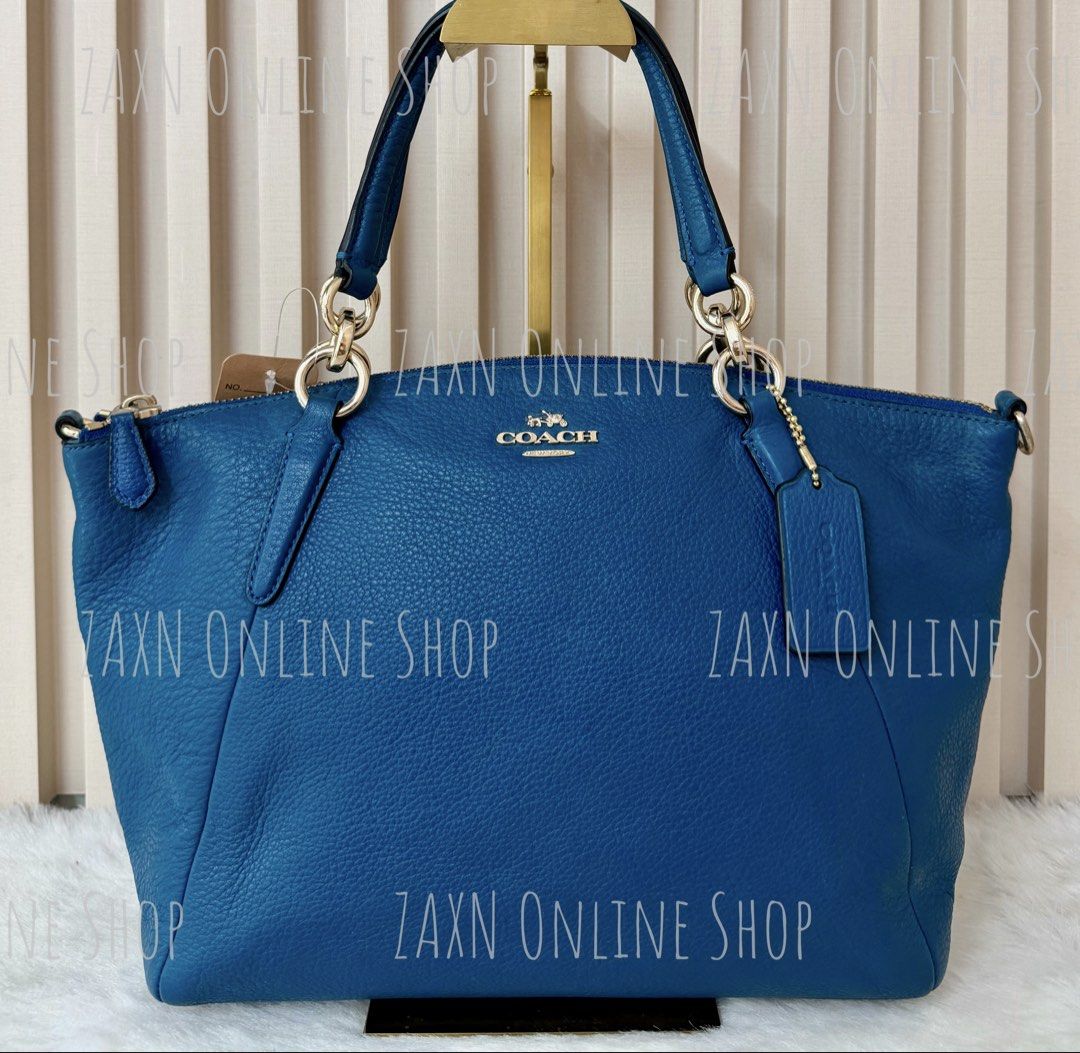 Coach Blue Leather 2way Shoulder Bag (Category: Luxury Bags & Wallets) located in Santa Cruz. Submitted by za2011za (Listing ID 1465319656, Image 1). Description: 100% Authentic/Original Buy with confidence 👌👌👌 LEGIT seller since 2011, sold over thousand items (Please see all sold items) Actual photos displayed Shipping thru LBC J&T Grab or Lalamove MOP: BDO BPI GCash STRICTLY IMPLEMENTED - NO CANCELLATION - NO RETURN - NO CHANGE ITEM - NO REF