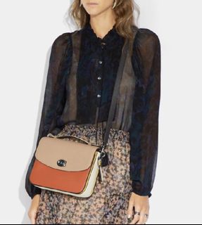 (Category: ) located in . Submitted by thefashiongarage.co (Listing ID 1465241180, Image 1). Description: .