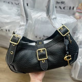 (Category: ) located in . Submitted by fancycollzstore (Listing ID 1465224416, Image 1). Description: .
