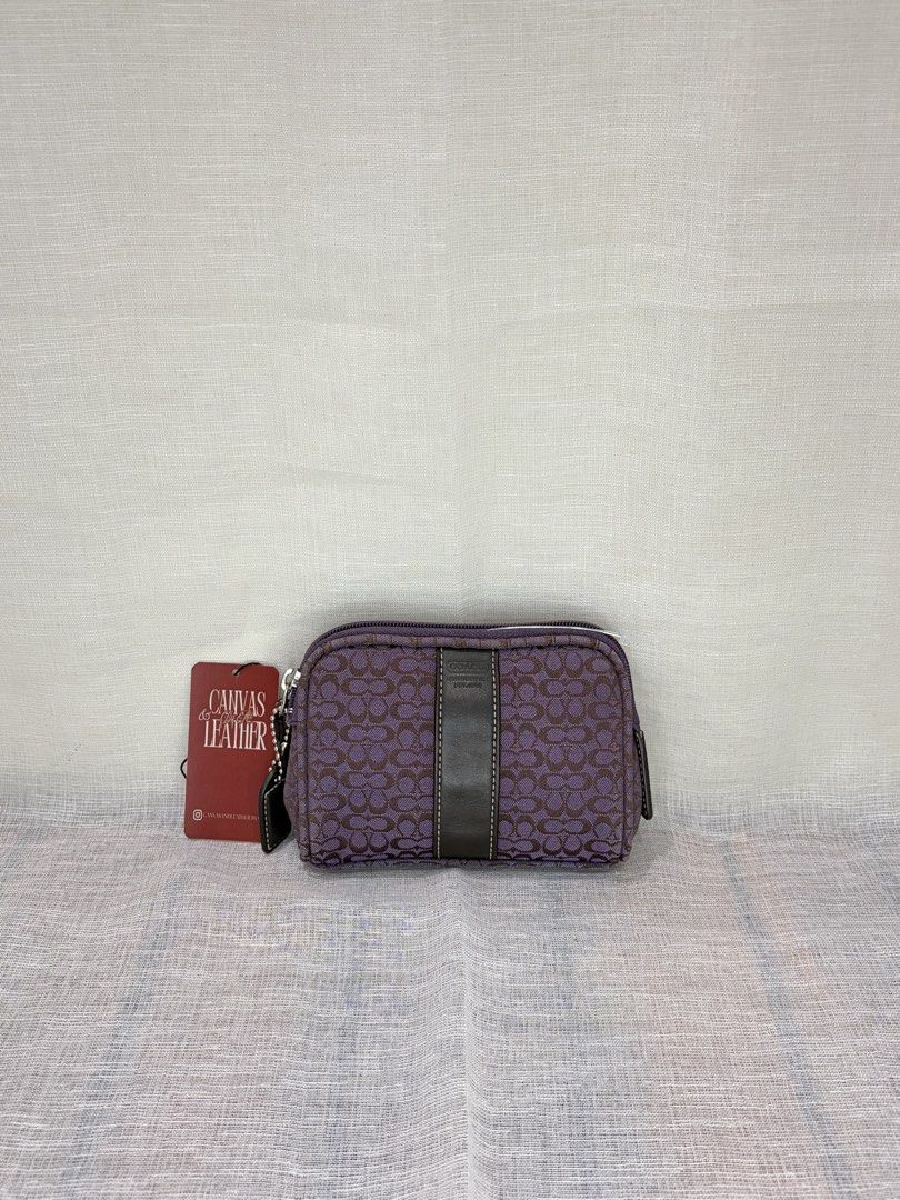 Coach Jacquard Pouch (Category: Luxury Bags & Wallets) located in Laoac. Submitted by canvasandleatherbyaliii (Listing ID 1465308718, Image 1). Description: Rank A/SA - Excellent/Like New Condition .