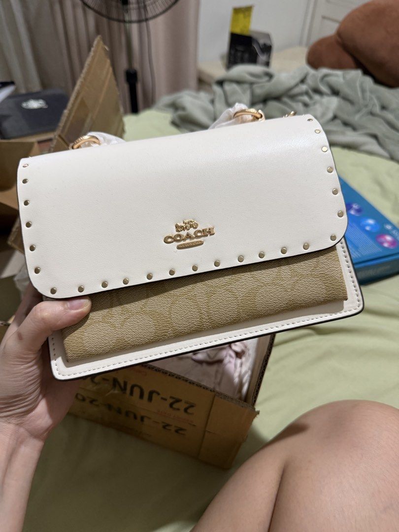 Coach Klare Bag (Category: Luxury Bags & Wallets) located in Quezon City. Submitted by maria_a23 (Listing ID 1465226663, Image 3). Description: brandnew no issue made in vietnam pwede sling bag pwede kili bag with gold chain sling and gold hangtag and paperbag price still nego if get agad loc fairview.