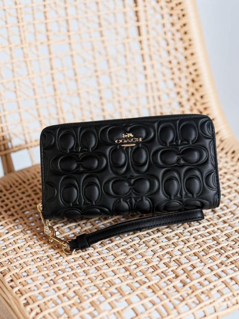Coach Long Wallet Black (Category: Wallets & Card holders) located in Rizal. Submitted by hiraya16 (Listing ID 1465321813, Image 1). Description: Onhand ready to ship + SF Lbc.