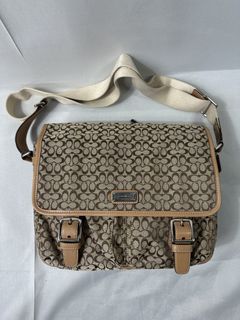 (Category: ) located in . Submitted by thefashiongarage.co (Listing ID 1465228289, Image 1). Description: .