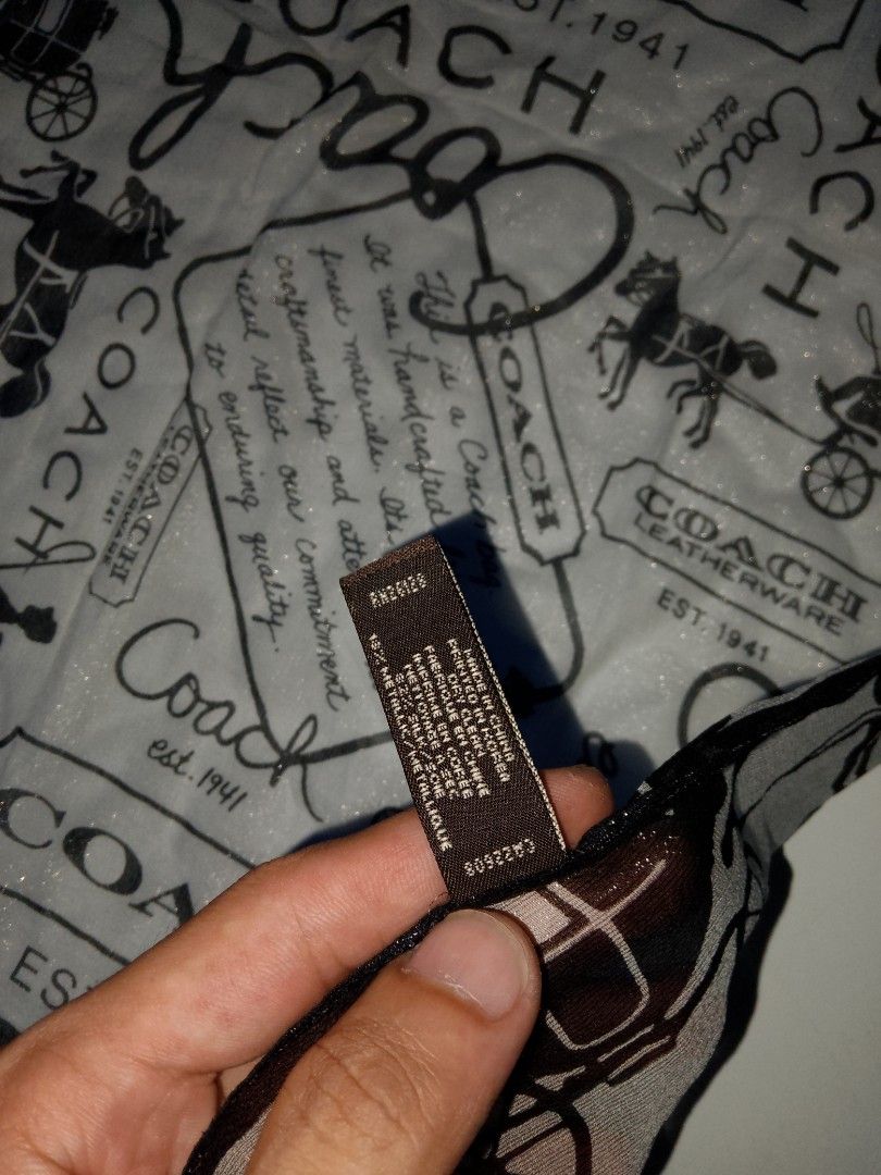 Coach Signature Print Silk Wrap (Category: Luxury Accessories) located in Cavite. Submitted by biibz4thrift (Listing ID 1465363173, Image 2). Description: No issue 💯.