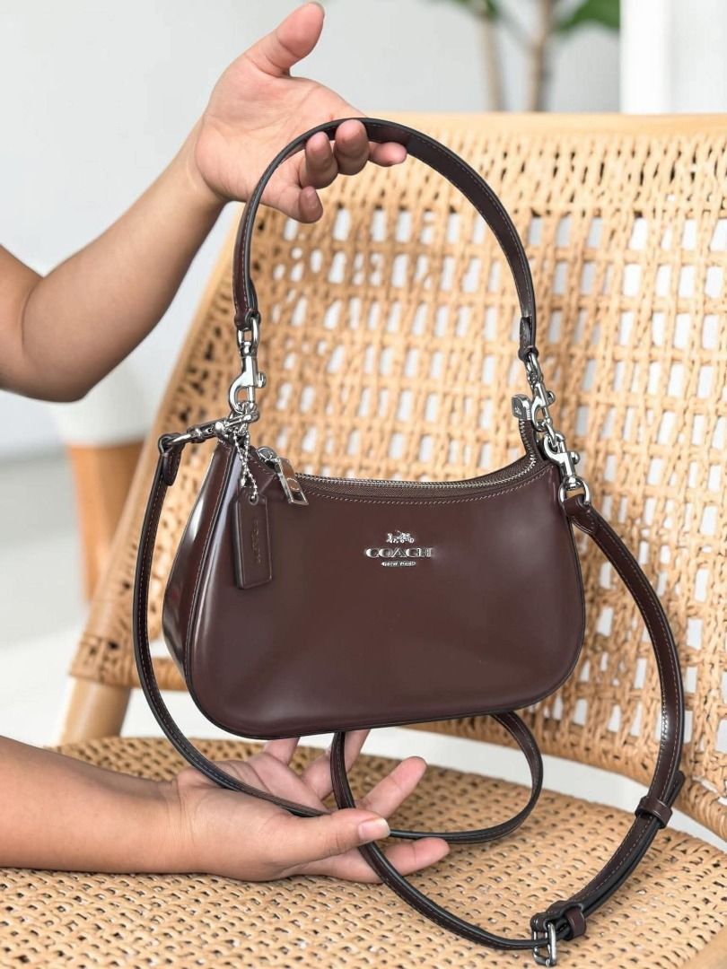 Coach Teri Bag 2in1 (Category: Shoulder Bags) located in Rizal. Submitted by hiraya16 (Listing ID 1465314019, Image 1). Description: Onhand ready to ship + Sf Lbc .