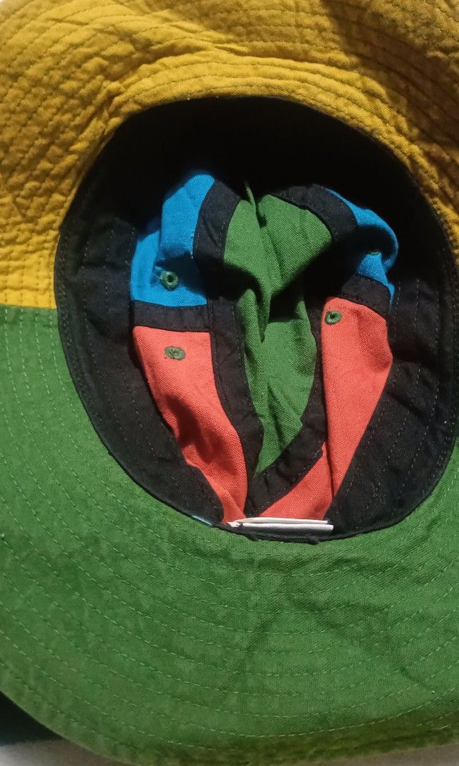 Columbia bucket hat (Category: Caps & Hats) located in General Santos City (Dadiangas). Submitted by japan-ukay (Listing ID 1465334222, Image 3). Description: .