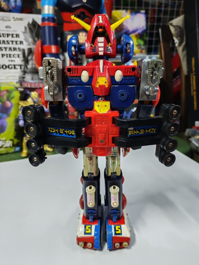Combattler V dx vintage (Category: Vintage Collectibles) located in Bocaue. Submitted by ryu.collectibles (Listing ID 1465203489, Image 3). Description: 15,000 Battle damage 3d printed fist.