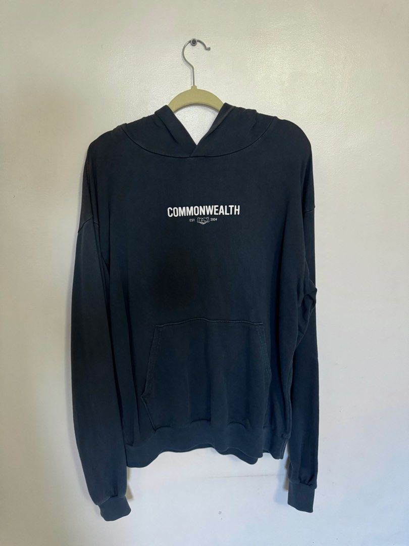 Commonwealth washed navy pullover hoodie (Category: Hoodies) located in Paranaque City. Submitted by closetanghelita (Listing ID 1465269355, Image 1). Description: Size Medium Unisex Bought in store at greenbelt.