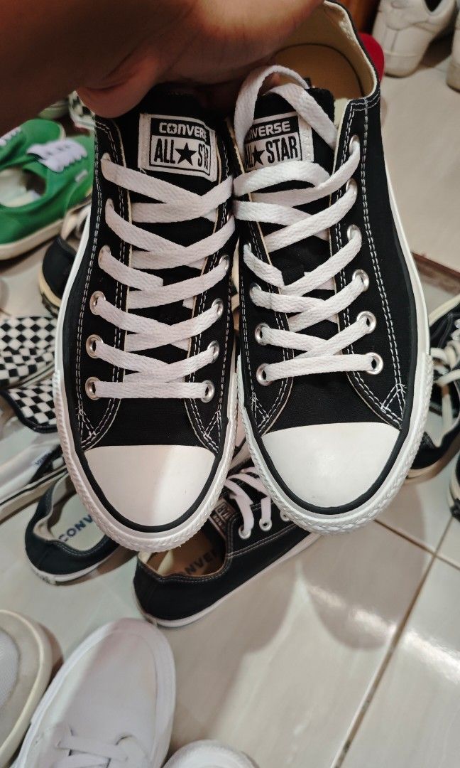Converse allstar (Category: Sneakers) located in Sultan Kudarat. Submitted by thrifted01 (Listing ID 1465211742, Image 3). Description: us7.5 mens loc mindanao.