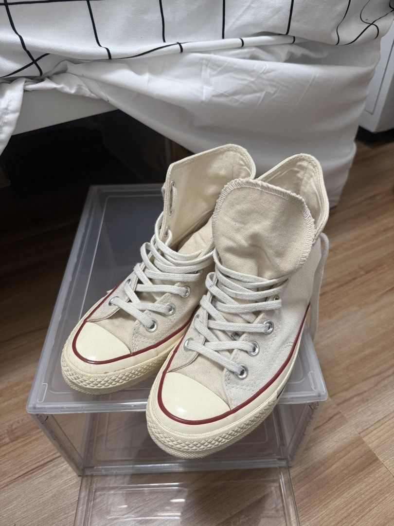 Converse Chuck 70 High Top Parchment (Category: Sneakers) located in Luisiana. Submitted by princesses18078 (Listing ID 1465310295, Image 1). Description: - Item: Converse Chuck 70 High Top - Color: Parchment / Cream - Size: Men's 4, Women's 6, UK 4, EUR 36.5, 23 cm - Condition: Worn a few times, soles and uppers are still very clean - Features: Classic canvas upper, rubber toe cap, and black All Star heel patch - Style: Versatile neutral aesthet