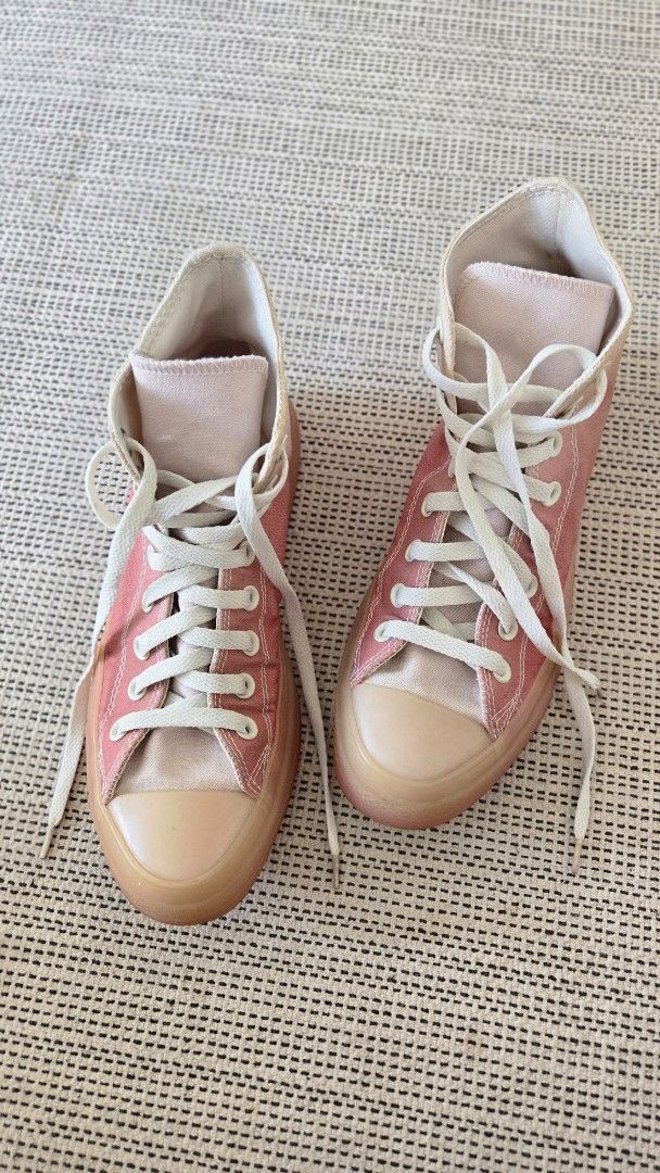 Converse Chuck Taylor All Star High Top Pink Gradient (Category: Sneakers) located in Manila. Submitted by gratsimaravilla (Listing ID 1465189848, Image 2). Description: - Brand: Converse High Top Sneakers - Size: Mens 7.5, Womens 9.5 - Colorway: Stunning pink and cream gradient canvas upper - Details: Semi-translucent rubber midsoles and toe caps, white laces, and classic All Star ankle patches - Insoles: Custom orange logo insoles - Condition: 