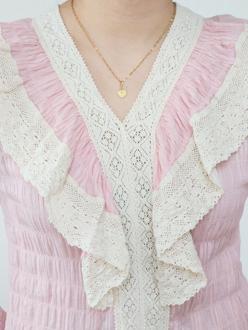 cottagecore pastel pink top (Category: Blouses) located in Batangas. Submitted by curatedbylisilaloop (Listing ID 1465214275, Image 3). Description: cottagecore pastel pink crinkled lace v-neck ruffles top Size: freesize Bust: 32-36".