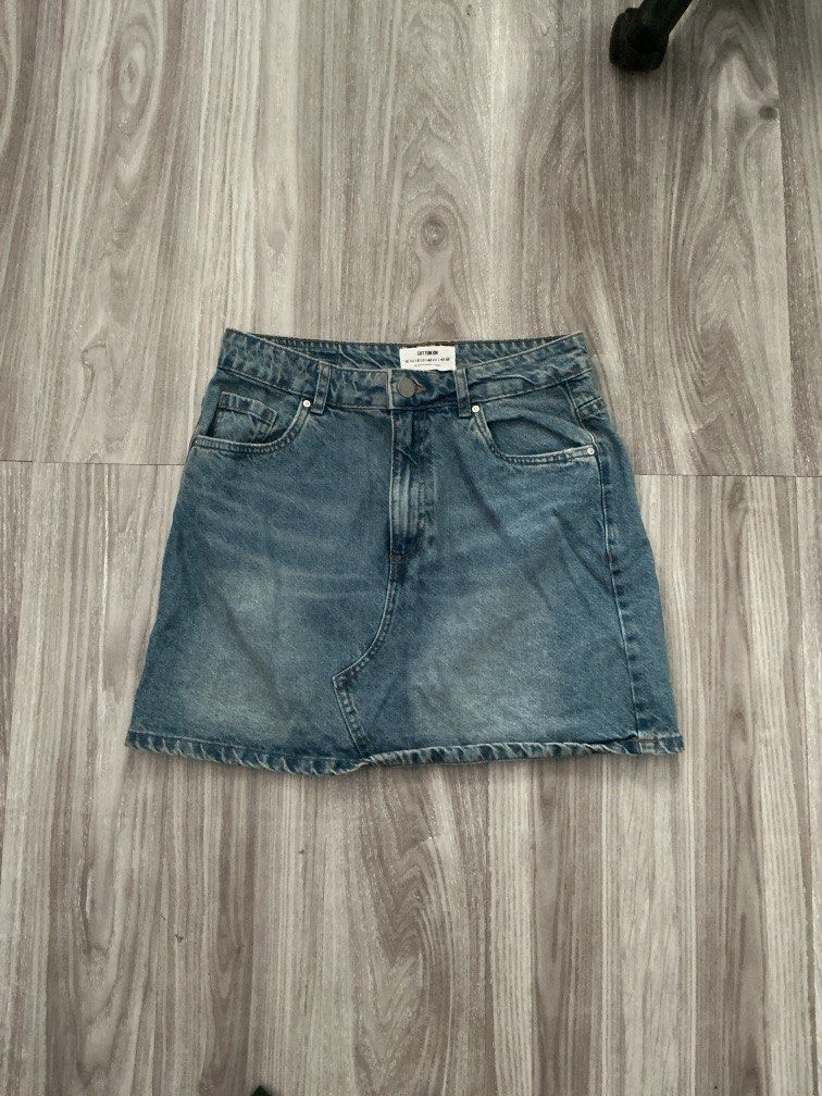 Cotton On Jean Skirt (Category: Skirts) located in Manila. Submitted by TCC.ETC (Listing ID 1465177834, Image 1). Description: 💕 Lightly used 💕 j&t delivery .