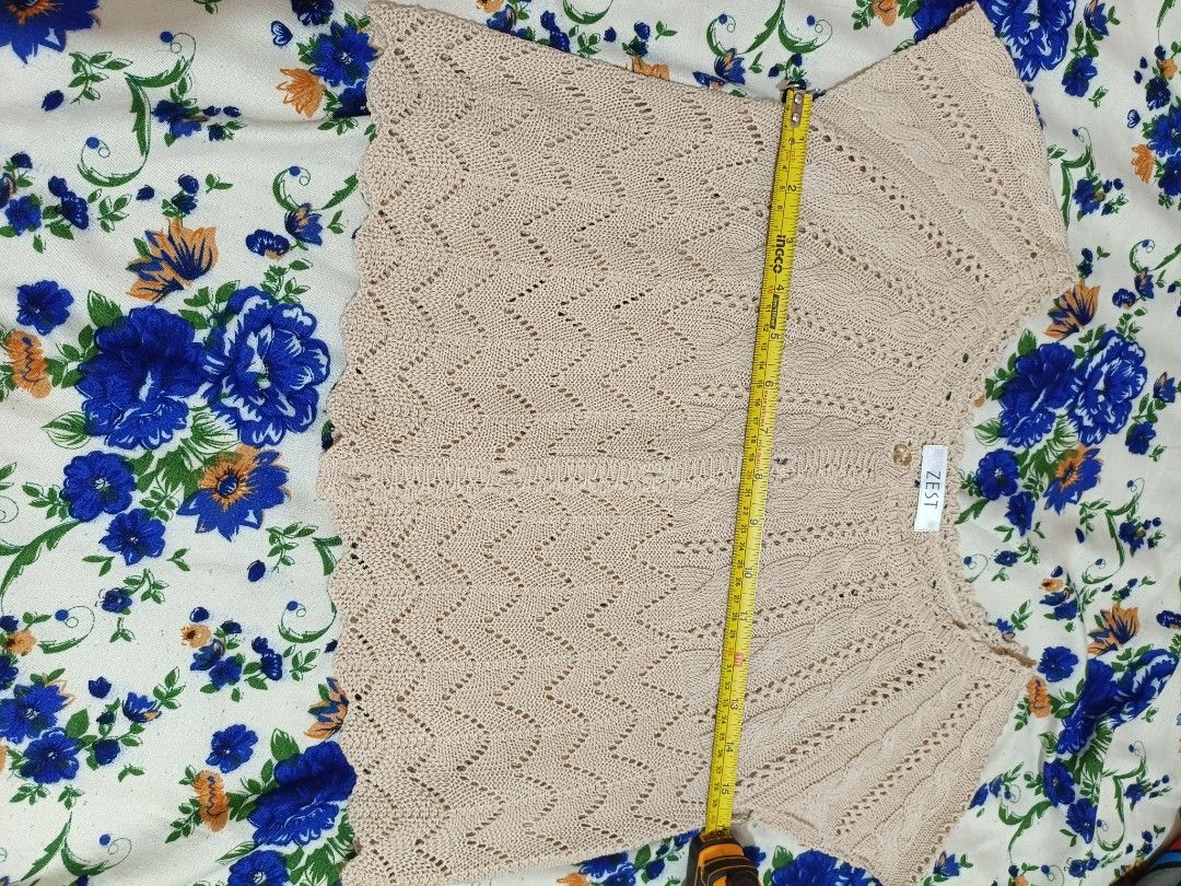 cover up (Category: Others Tops) located in Limay. Submitted by lisa_2318 (Listing ID 1465206360, Image 2). Description: .