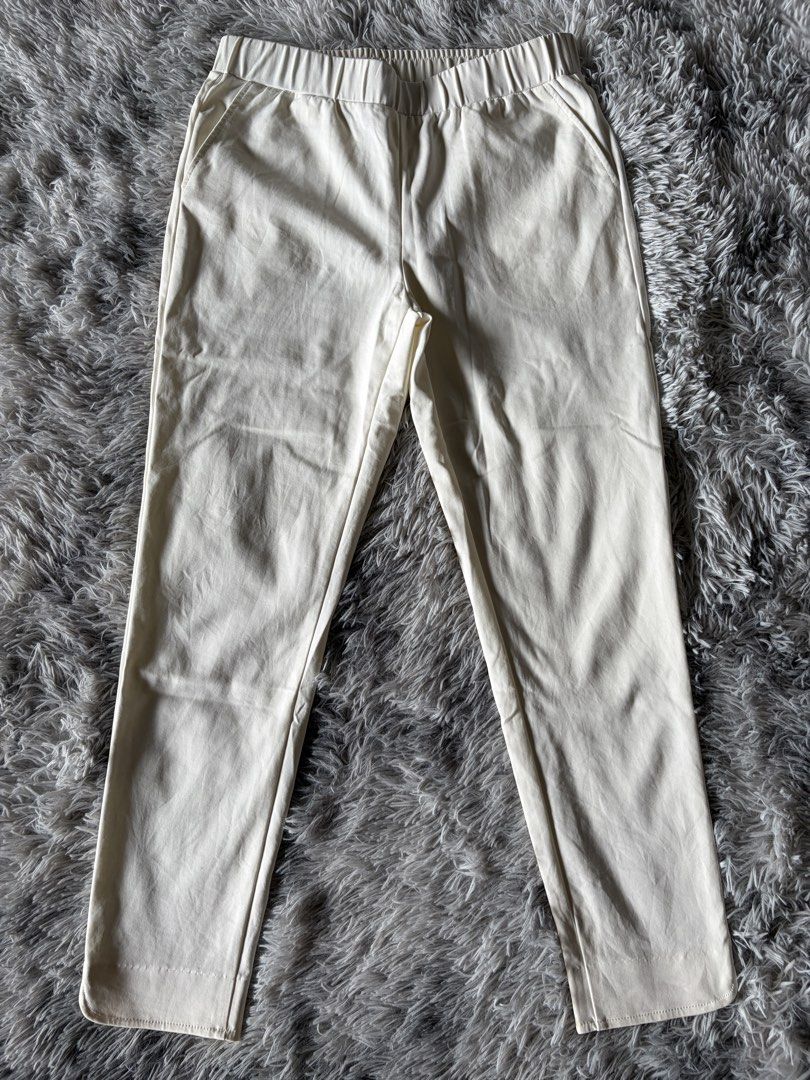 Cream elastic waist trousers with pockets (Category: Other Bottoms) located in Manila. Submitted by kez0020 (Listing ID 1465226028, Image 1). Description: - Color: Neutral off-white / cream - Fit: Straight cut, ankle length with an all-around elastic waistband for comfort - Details: Functional side pockets and clean hem finish - Styling: Effortless slip-on style, perfect for work or casual days out.
