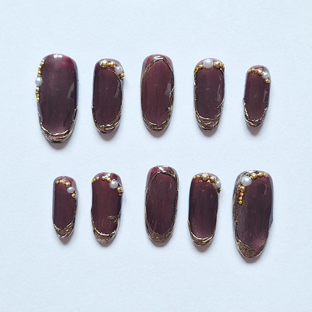 Custom press on nails (Category: Hands & Nails) located in Quezon City. Submitted by luxetips_pressph (Listing ID 1465171847, Image 1). Description: Custom Press On Nails for 250-350php Any shape and length message to order and for inquiries! Inclusions: 📌 Nail Prep Kit (Alcohol Pads, Cuticle Pusher, Nail File) 📌Jelly Glue 📌 Care Card 📌Press On Nails.