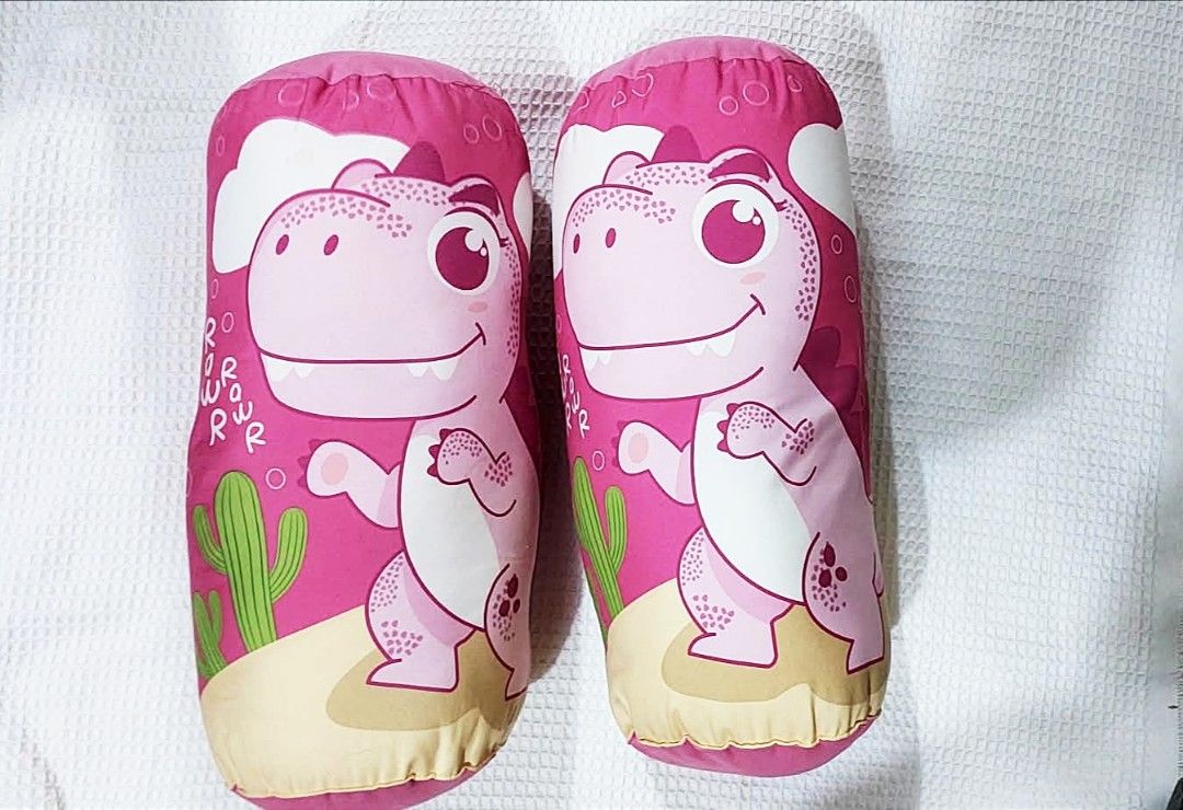 dakki bolster (Category: Children's Beds) located in Cavite. Submitted by chuvaness (Listing ID 1465304031, Image 1). Description: bought this 260 each.. never nagamit po ayaw ng baby ko kc malaki .. 280 dalawa naaa.