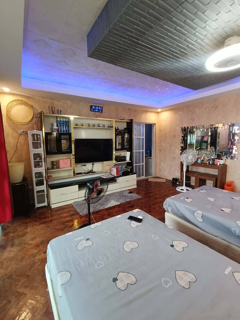Daniel, Centerville Subdivision house and lot (Category: House & Lot) located in Quezon City. Submitted by jmpgutierrez (Listing ID 1465178519, Image 3). Description: For sale: Daniel, Centerville Subdivision house and lot Pasong Tamo, Quezon City Lot area: 465 sqm Floor area: 650 sqm Residential House and lot 3-storey 6 BR 6 T&B Maid’s quarters Swimming pool 8-car garage Clean title Direct to seller Asking price: PHP 70,000,000 https://www.pgr.c