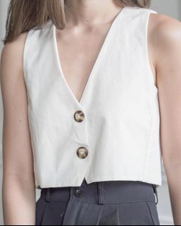 (Category: ) located in . Submitted by hellobeautiful.tug (Listing ID 1465256663, Image 1). Description: .