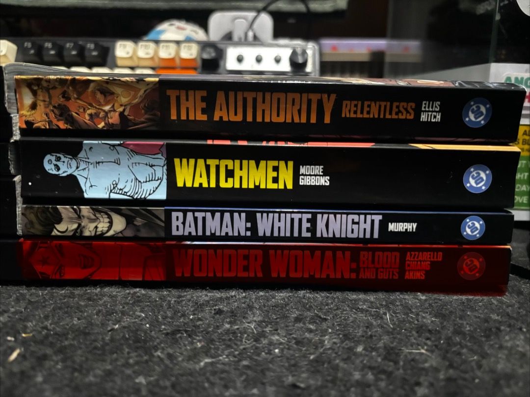 DC COMPACT COMICS (Category: Comics & Manga) located in Caloocan City. Submitted by shonaintshawn (Listing ID 1464469117, Image 3). Description: DC COMPACT COMICS Good as new, only read once 550 each, negotiable if taking multiple copies - Batman: White Knight - Kingdom Come - Watchmen - The Authority: Relentless - DC: The New Frontier Marked red - SOLD - Superman/Batman - Green Arrow: Year One - Wonderwoman: Blood and Guts - Harley Quinn: Wild a