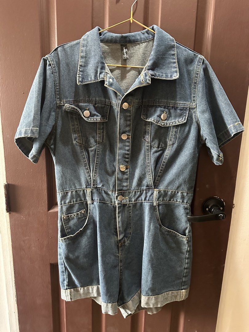 Denim Romper (Category: Rompers) located in Manila. Submitted by msjanica (Listing ID 1465214768, Image 2). Description: - good condition. - size medium-semi large. - not hard denim. - 30-32 waistline (medida) - 36-38 inches bust (medida) - with worn photo. 📍Location: Pandacan, Manila. — can ship nationwide via j&t (shipping fee to be shoulder by the buyer).