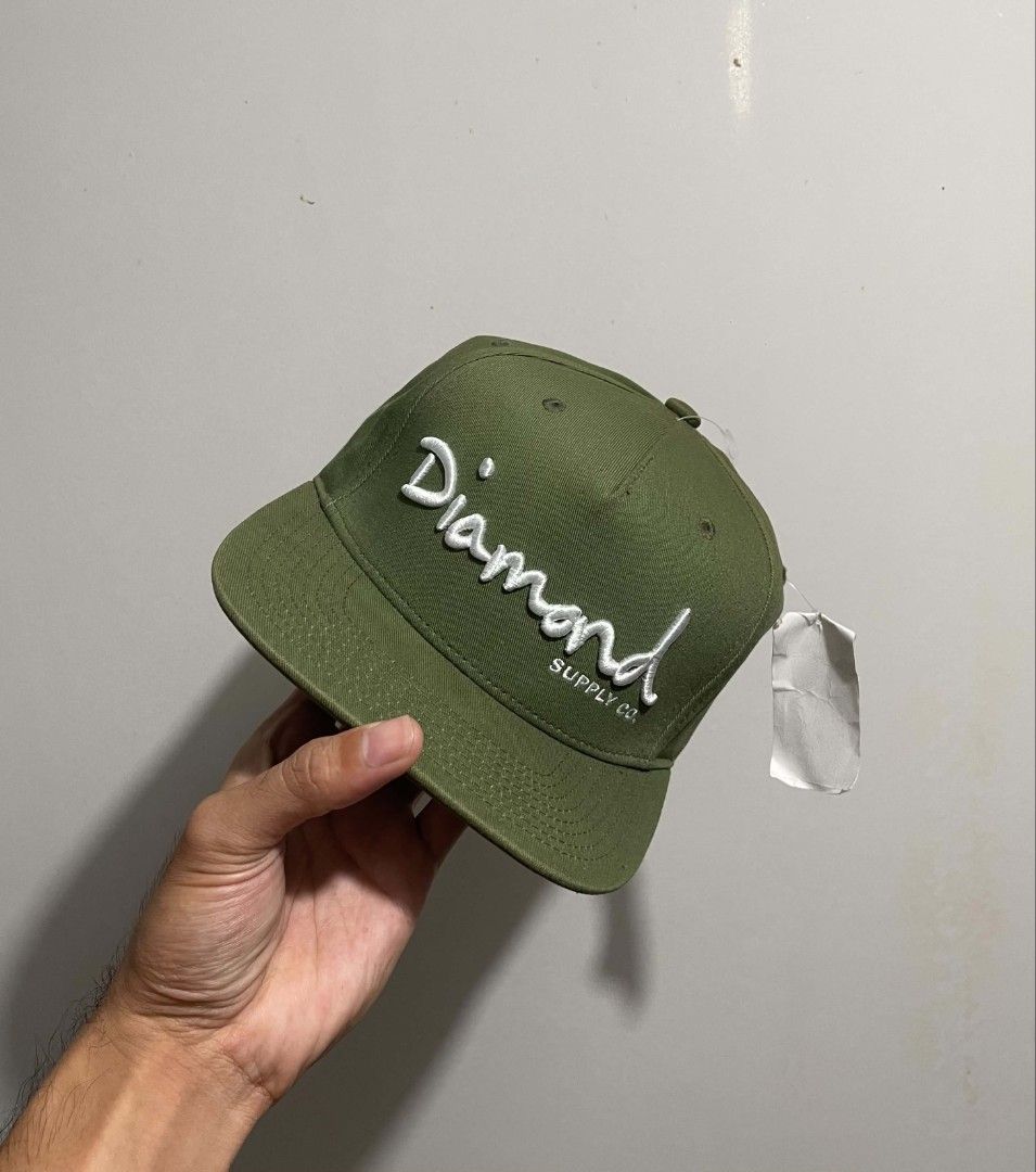 Diamond Supply Co. Script Snapback (Category: Caps & Hats) located in Bacolod City. Submitted by abkicks_apparel (Listing ID 1465338999, Image 1). Description: Osfm / Osfa Authentic Original Brand New Deadstock With Hangtags No Hidden Issues .