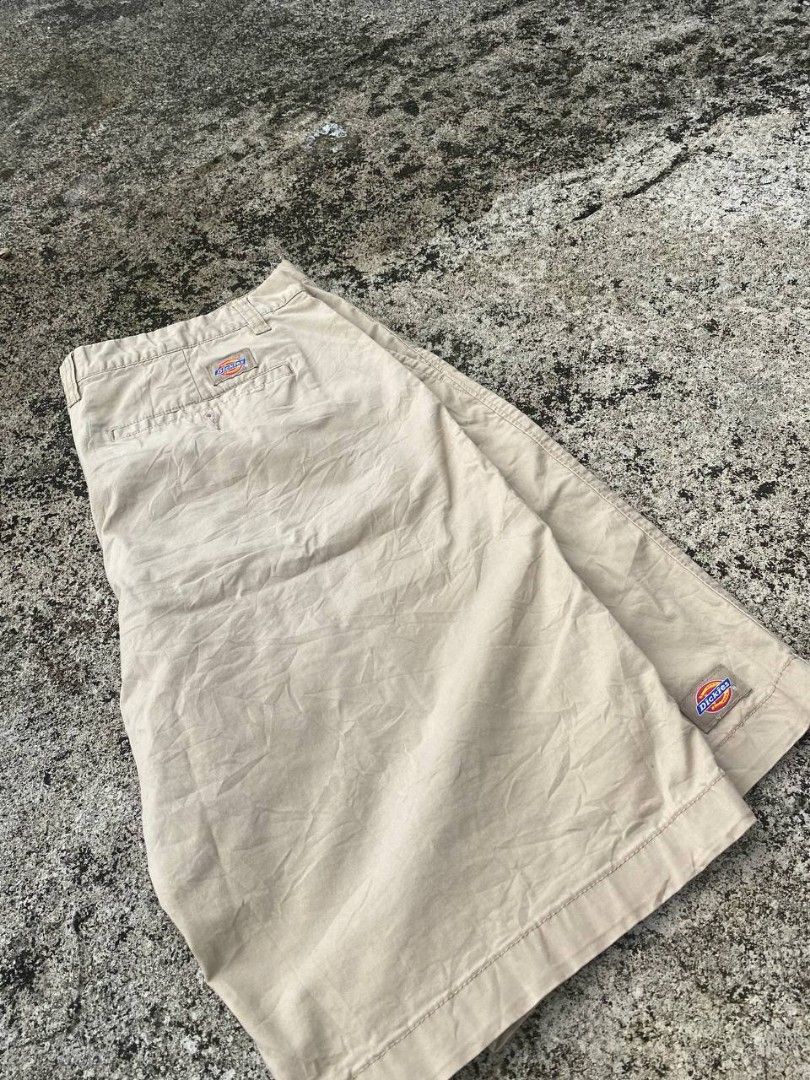 Dickies Khaki Double Patch (Category: Looking For) located in Kidapawan. Submitted by jul.61 (Listing ID 1465316227, Image 2). Description: .