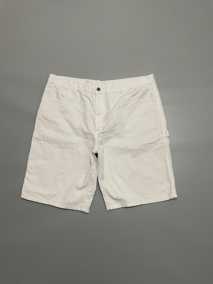 Dickies White Carpenter Shorts Size 40 (Category: Shorts) located in Roxas City. Submitted by thrift_by_tons (Listing ID 1465329541, Image 2). Description: GENUINE DICKIES CARPENTER JORTS Dimes: Width: 40 Length: 22.5 Leghole: 12 Price: 450 + sf 📍Roxas City, Capiz 5800 🔫 Payment via Gcash 🔫Payment First Policy .