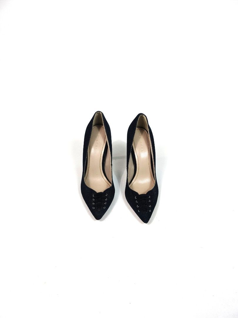 Diesel Denim Pointed Toe Stiletto Heels (Category: Heels) located in Manila. Submitted by callmetin (Listing ID 1465297289, Image 3). Description: Condition : Verygood Size Heels : 4inch Marerial : Denim Diesel denim high heels with stiletto heel. Dark blue wash material. Pointed toe design featuring decorative lace-up grommet details near the tips. Tan leather lining inside. Diesel logo printed on the insole. Classic pumps silhouette. Great stat