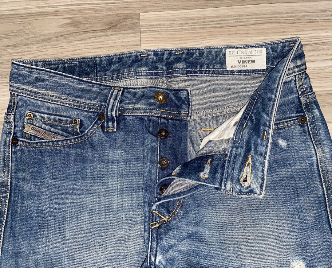 Diesel viker (Category: Jeans) located in Cebu City. Submitted by charlyx (Listing ID 1465204944, Image 3). Description: Excellent Size 30-32 Length 41 Details posted.