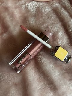 (Category: ) located in . Submitted by emilyclothes.usa (Listing ID 1465172687, Image 1). Description: .