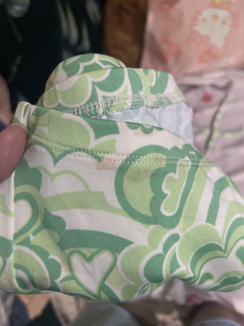 Divided H&M Patterned Flared Trousers (Category: Jeans) located in Mandaluyong City. Submitted by mariamadeline (Listing ID 1465343317, Image 3). Description: - Brand/Style: Divided by H&M green and white patterned flared trousers - Size: XS - Flaws: A few slightly noticeable brownish stains near the front waistline and upper leg area (please check all photos closely) - Never been used but stains might somehow be removed by washing.