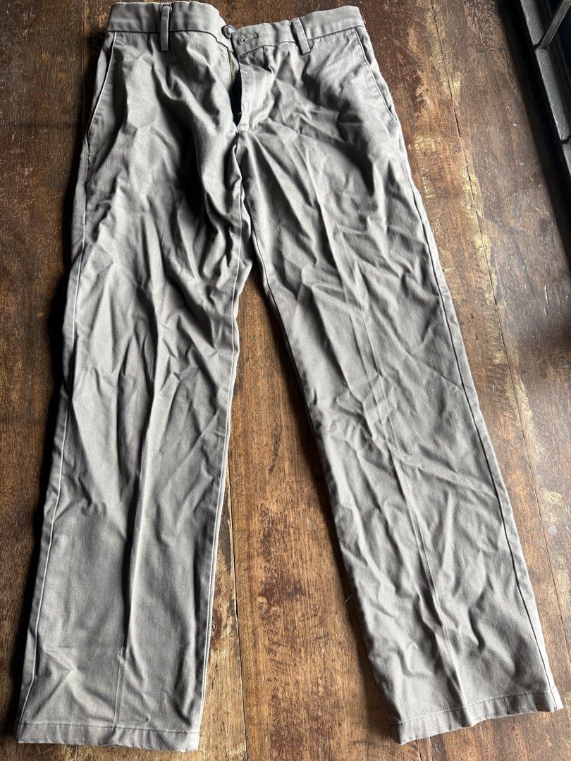 Dockers Straight Fit Pants (W32 L30) (Category: Chinos) located in Cavite. Submitted by moriah.17 (Listing ID 1465297952, Image 3). Description: .