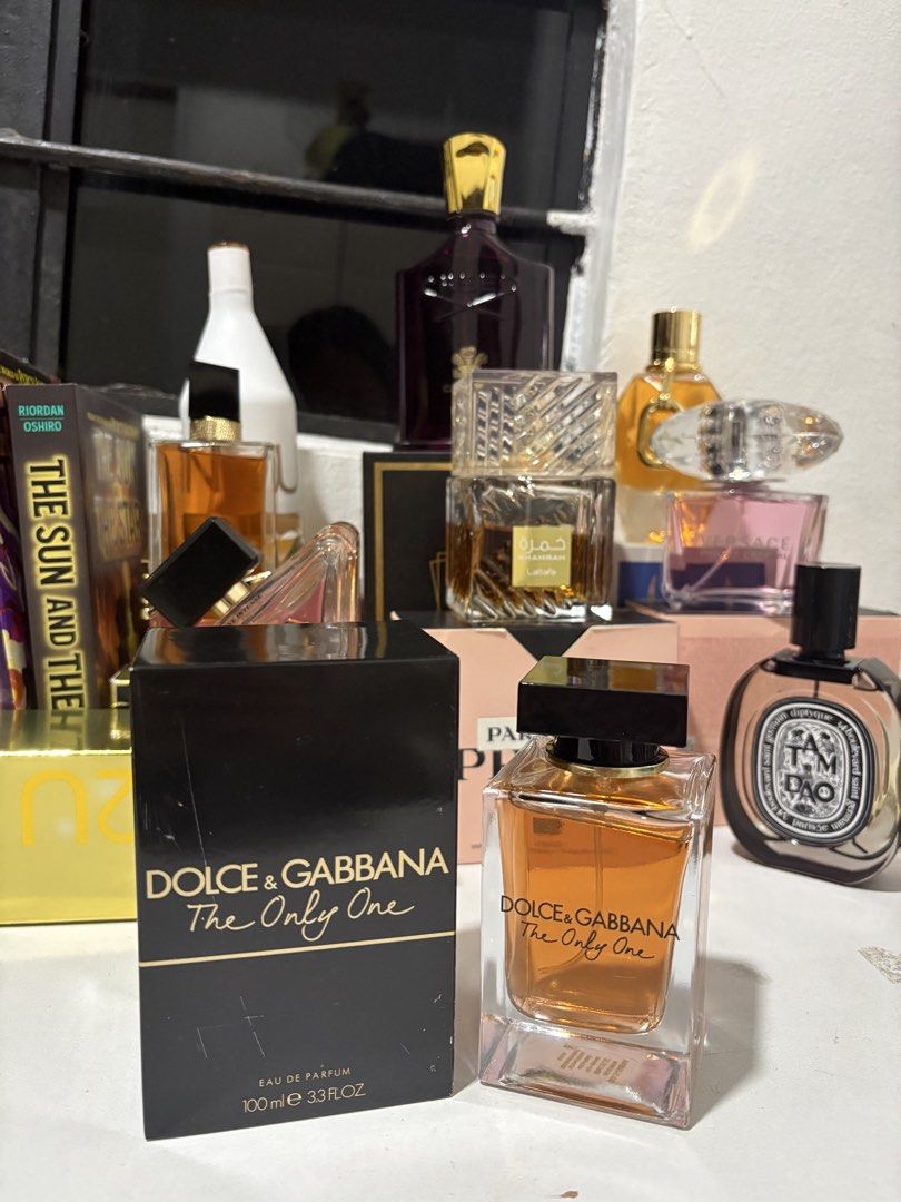 Dolce & Gabbana The Only One EDP 100ml (Category: Fragrance & Deodorants) located in Caloocan City. Submitted by esnairahhh (Listing ID 1465379707, Image 1). Description: - Tester Dolce & Gabbana The Only One EDP - Size: 100ml bottle with original black box - Fragrance Profile: Warm floral with classic amber vanilla notes - Condition: Practically brand new, sprayed only a couple of times and remains full - Great deal for lovers of cozy, luxurious