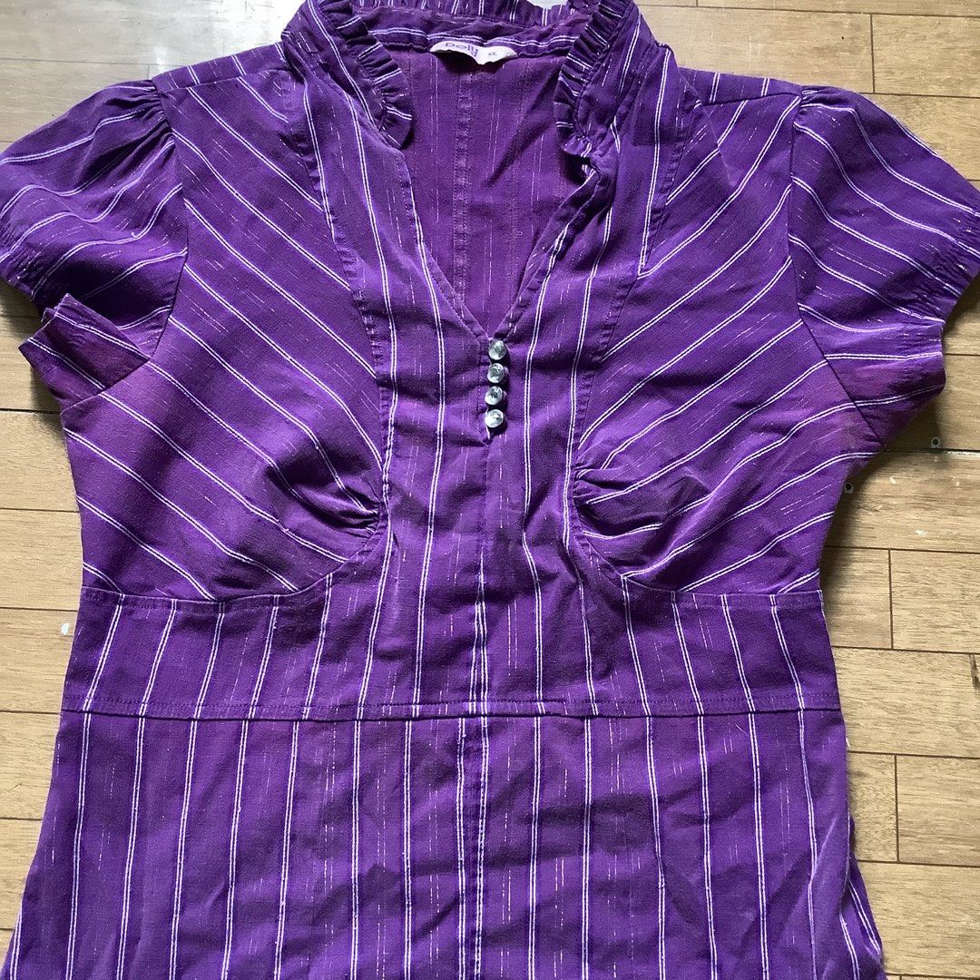 DOLY y2k purple pinstripes blouse (Category: Blouses) located in Santa Rosa. Submitted by lilyestrell (Listing ID 1465174319, Image 2). Description: size: medium to semi-large flaw: may discoloration lang ng slight sa may underarm, pero hindi siya noticeable pag nakasuot na (seen in 4th and 5th pic).
