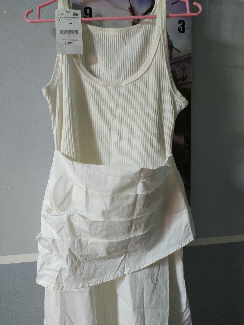 Dress large (Category: Dresses) located in Manila. Submitted by timtam04 (Listing ID 1465245826, Image 3). Description: .