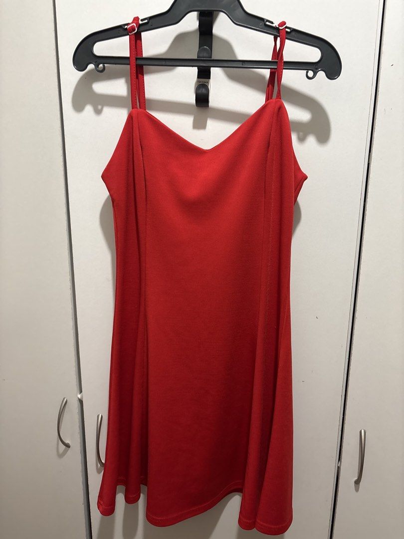 Dresses & jackets (Category: Dresses) located in San Juan City. Submitted by tropicbling (Listing ID 1465381592, Image 3). Description: Sizes- XS-L Price-₱100-₱250.