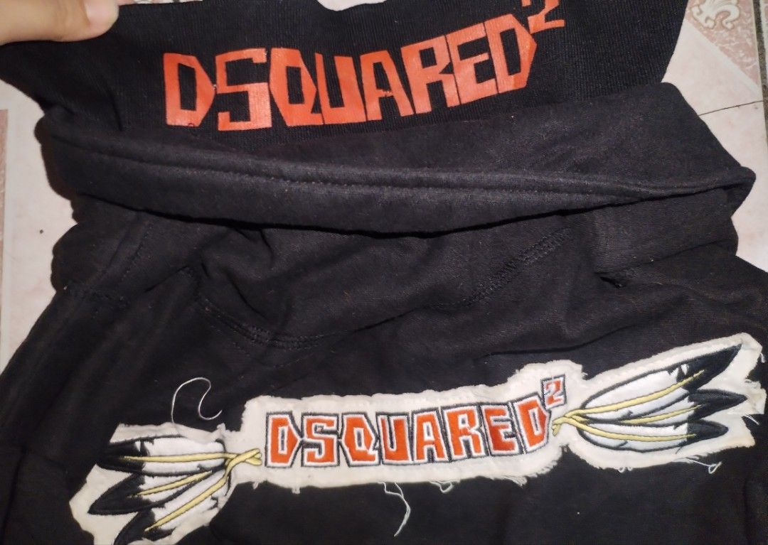 Dsquared2 polo sweatshirt (Category: Coats, Jackets and Outerwear) located in Baguio. Submitted by luxeloomarchive (Listing ID 1465262321, Image 3). Description: Title: Dsquared2 Men’s Black Long-Sleeve Polo Sweatshirt – Size M – Made in Italy ​Description: Elevate your luxury streetwear game with this authentic Dsquared2 black long-sleeved polo sweatshirt. Combining the comfort of a sweatshirt with the structured look of a polo, this piece featu