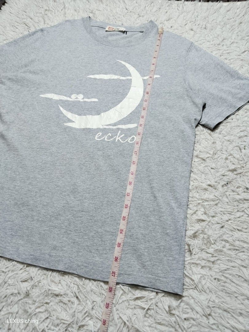 Ecko Unltd mens a white crescent moon abstract cloud print. (Category: Tshirts & Polo Shirts ) located in Manila. Submitted by lexusthrift1995 (Listing ID 1465211725, Image 3). Description: Size- 3 on tag but fit to LARGE Dimension- 21x27.5 Color rate- 9/10 Condition- 9/10 issue- crack print but need wash good condition ‼️200.pesos plus shipping fee 💸MODE OF PAYMENT- GCASH payment first 🚛MODE OF DELIVERY- J&T or LALAMOVE 📍LOCATION- NORTH CALOO