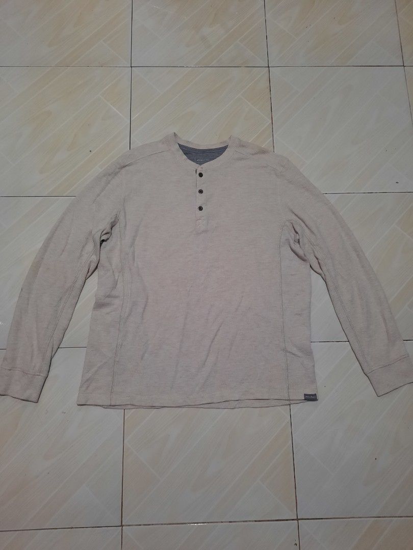 eddie bauer waffle henley (Category: Coats, Jackets and Outerwear) located in Tarlac. Submitted by thryftstash (Listing ID 1465353300, Image 1). Description: dimes: 28x23 no size on tag issue: minimal discoloration sf not included tarlac loc j&t and lbc courier.