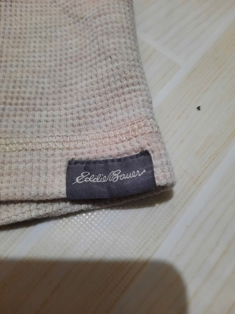 eddie bauer waffle henley (Category: Coats, Jackets and Outerwear) located in Tarlac. Submitted by thryftstash (Listing ID 1465353300, Image 3). Description: dimes: 28x23 no size on tag issue: minimal discoloration sf not included tarlac loc j&t and lbc courier.