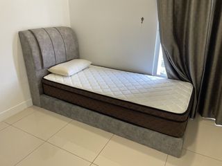 (Category: ) located in . Submitted by caistriona (Listing ID 1465200239, Image 1). Description: .