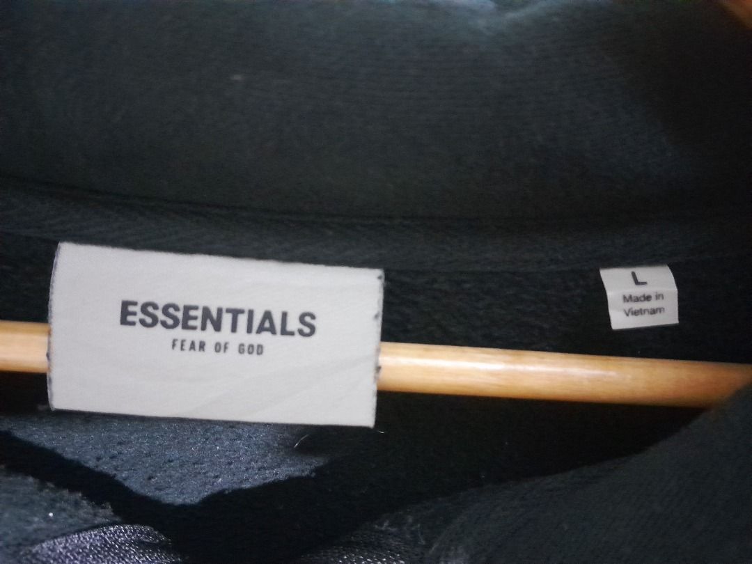 Essentials Halfzip (Category: Coats, Jackets and Outerwear) located in Carmen, Agusan del Norte. Submitted by jcardss_03-.com (Listing ID 1465327623, Image 2). Description: Authentic legit essentials halfzip size large on tags Dimes 27x30 the item is negotiable DM me .