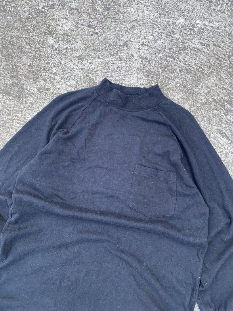 Extra Comfort Black Turtle Neck Long Sleeve Pocket Tee (Category: Formal Shirts) located in Cavite. Submitted by grabanddeclutter (Listing ID 1465284706, Image 2). Description: Extra Comfort Black Turtle Neck With Pocket • Excellent and great condition • ISSUES: check photo, himolmol sa neck (removable) • Color rate: 9.5/10 no discoloration! ✅ • Dimensions : W21 L28📏 • ₱150 + Shipping Fee 🚚 • Location: Dasmariñas Cavite.