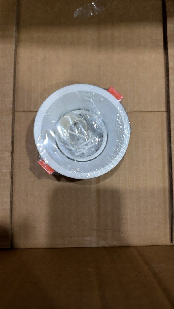 False ceiling down light (Category: Lighting) located in Singapore. Submitted by elvischia142651 (Listing ID 1465320787, Image 1). Description: .