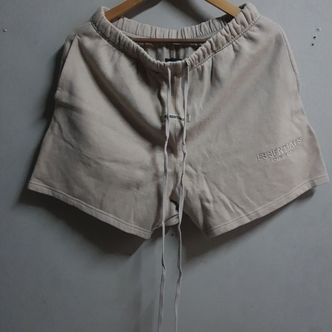 Fear Of God Short (Category: Shorts) located in Quezon City. Submitted by kentgenerosaalong (Listing ID 1465329290, Image 1). Description: in good condtion size Large Above.the knee authenticc from Pacsun Cali 800php loc.commonwealth QC.
