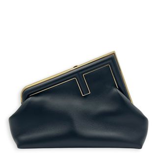 (Category: ) located in . Submitted by carousellluxury (Listing ID 1465244770, Image 1). Description: .