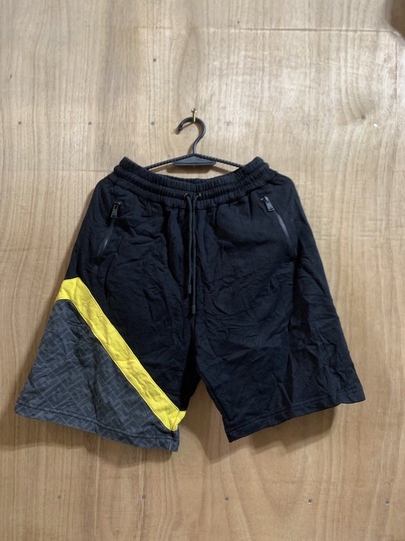 Fendi Short (Category: Shorts) located in Kabasalan. Submitted by alvin_6 (Listing ID 1465257292, Image 1). Description: color rate 9.7/10 dimes 28-32 x 20 Medium on tag No major flaws.